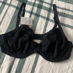 Chantelle black lace bra NWT 32DD